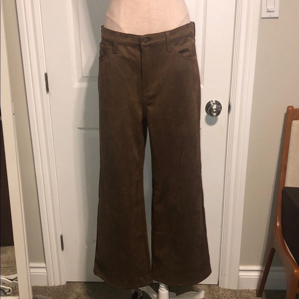 Banana Republic Wide leg Faux suede Pants in caramel colour.